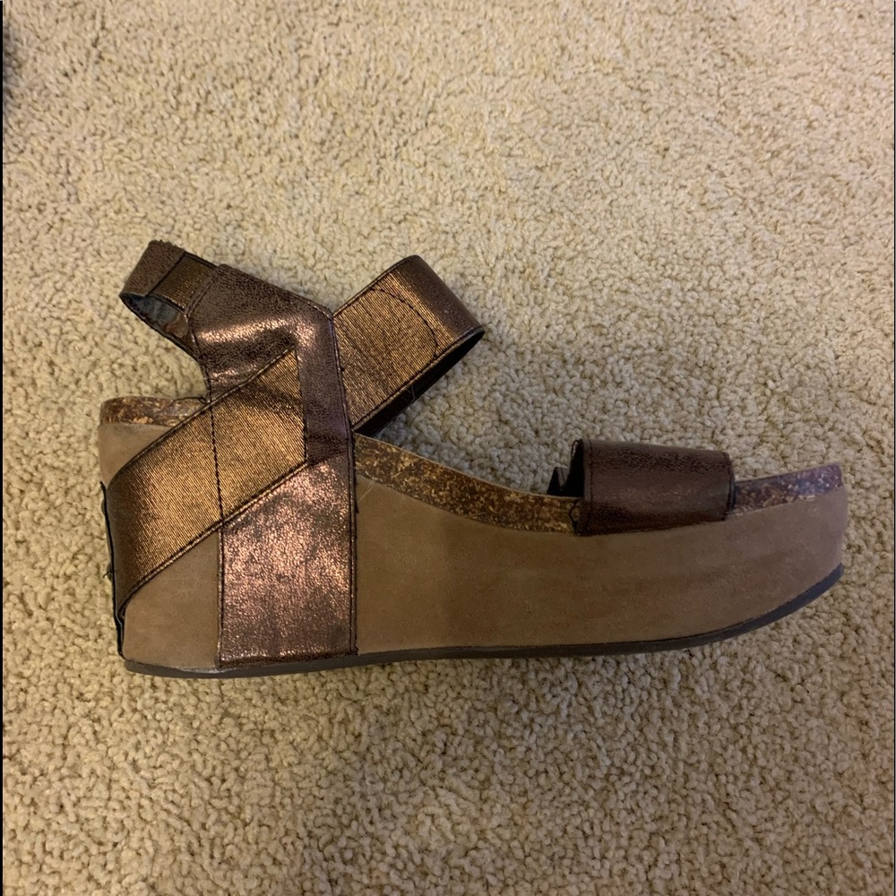 Brown Pierre Dumas Wedges